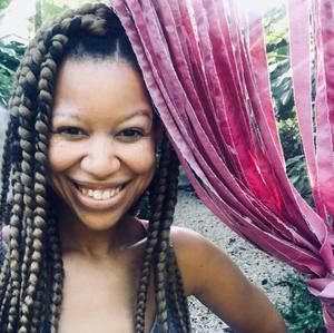 Meet your Posher, Andrea